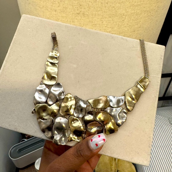 Beautiful silver and gold necklace - Picture 2 of 2